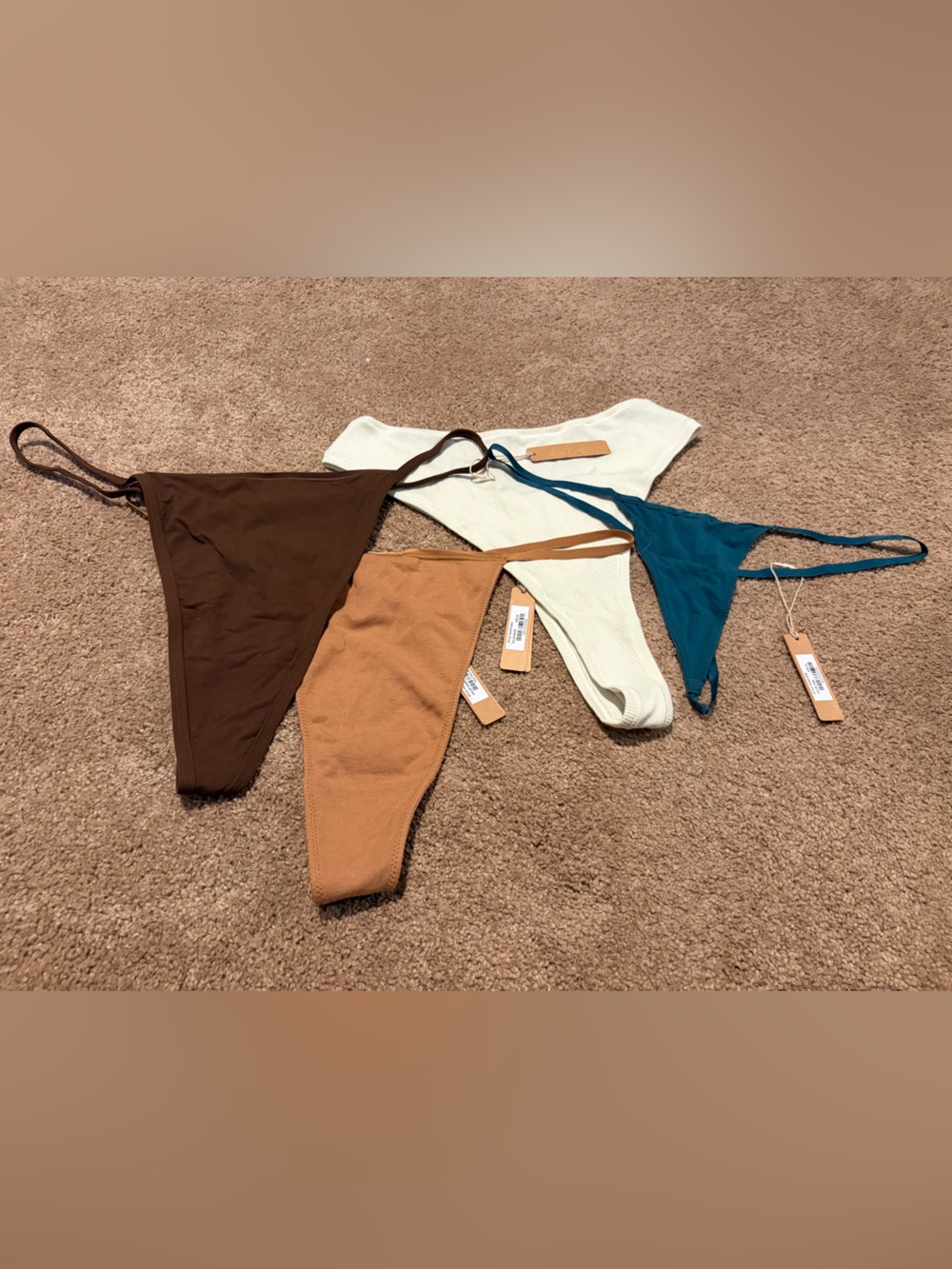NWT SKIMS thong bundle (6 piece)